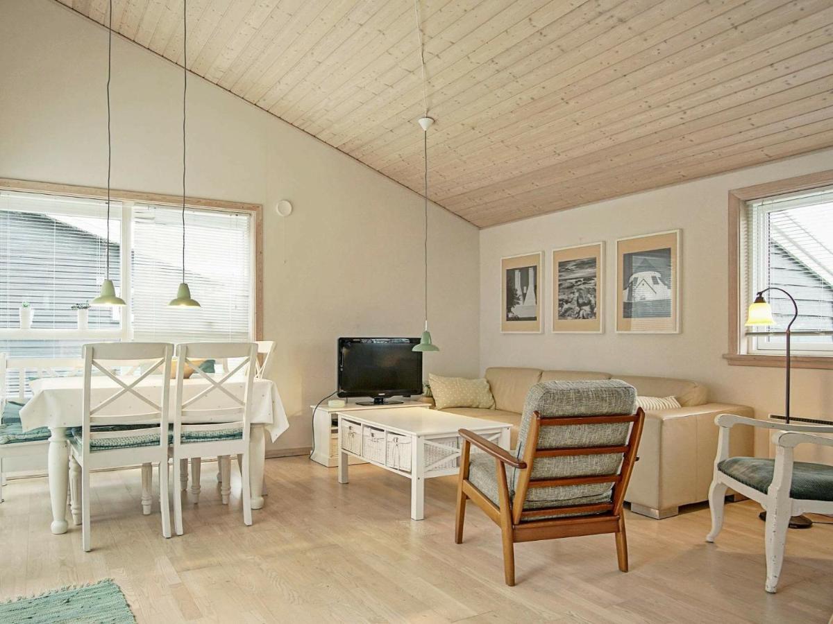 4 Person Holiday Home In Гудхайм Экстерьер фото